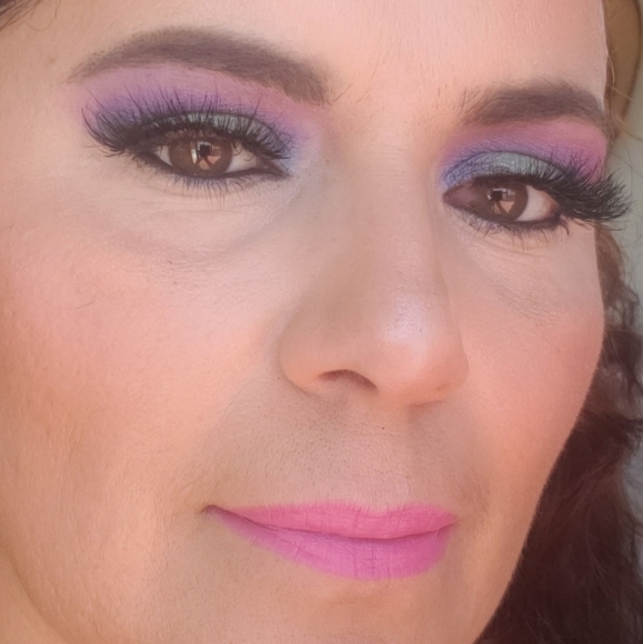 Meet your Posher, Cristina - Picture 2 of 4